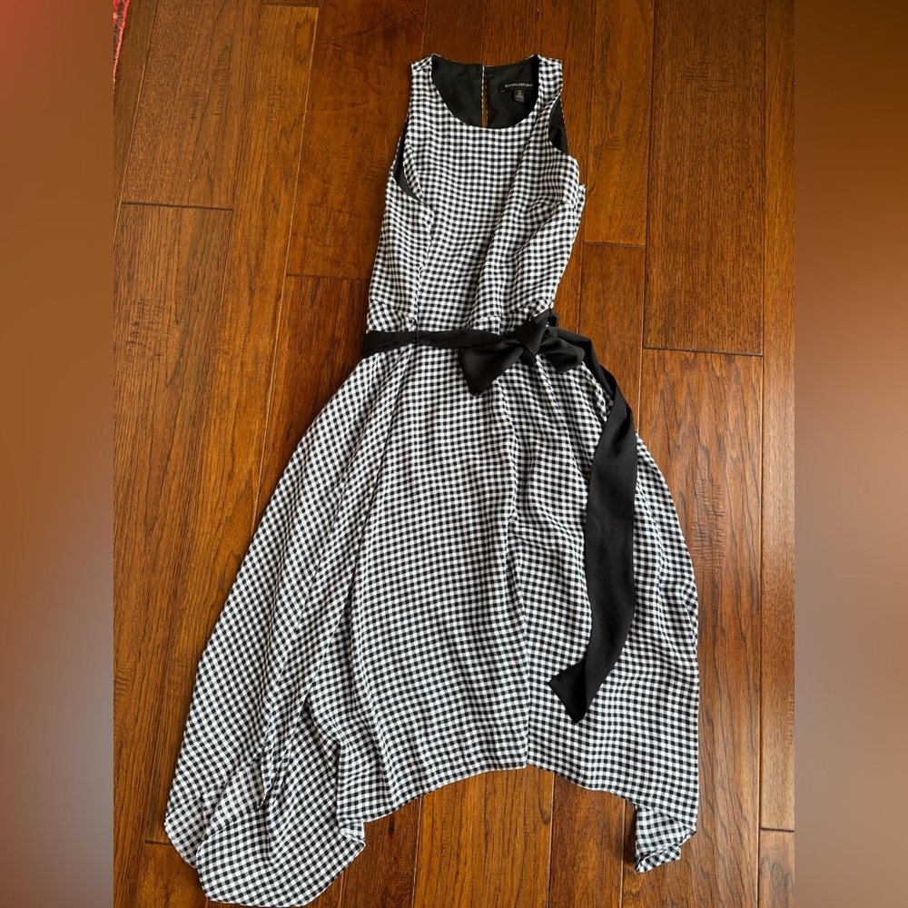 Size 10 Banana Republic Tea Length Dress Size 10